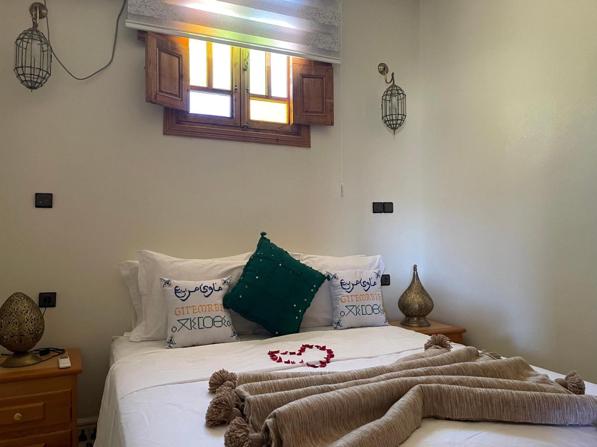 Gite Marbie Maison Rurale, Une Experience Naturelle Unique, Au Coeur Du Moyen Atlas, Maroc Kasba Tibouda 外观 照片